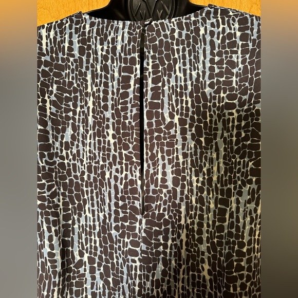 BCBGMAXAZRIA size extra small romper - Picture 3 of 6